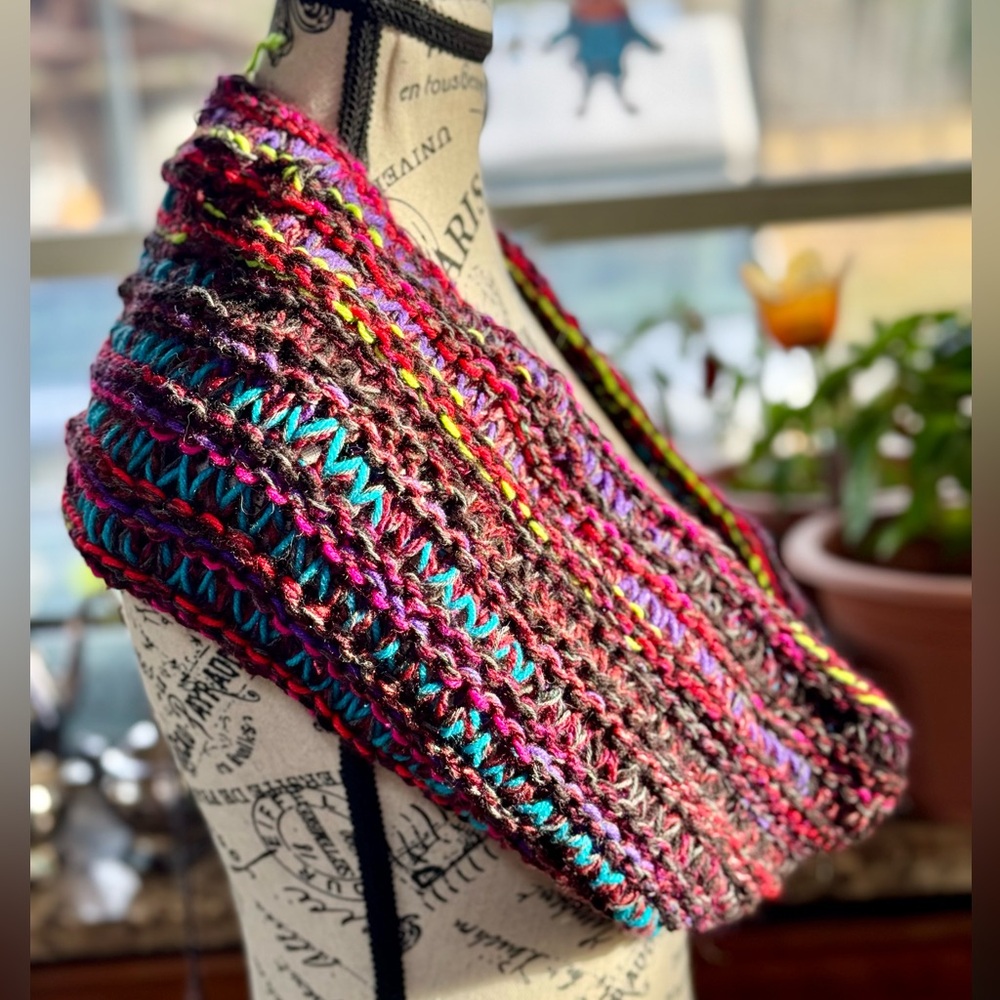 Colorful Knit Women's Scarf